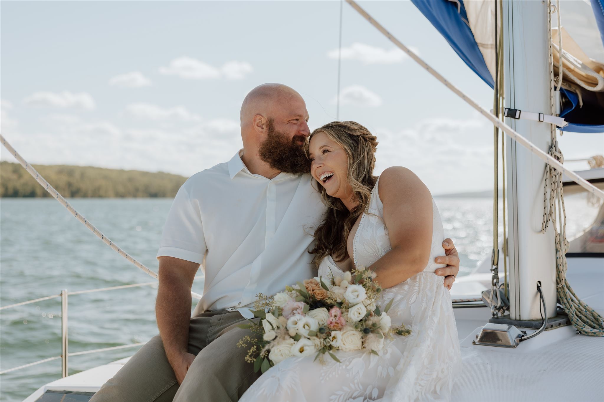 Elopement on a sailboat on Lake Superior