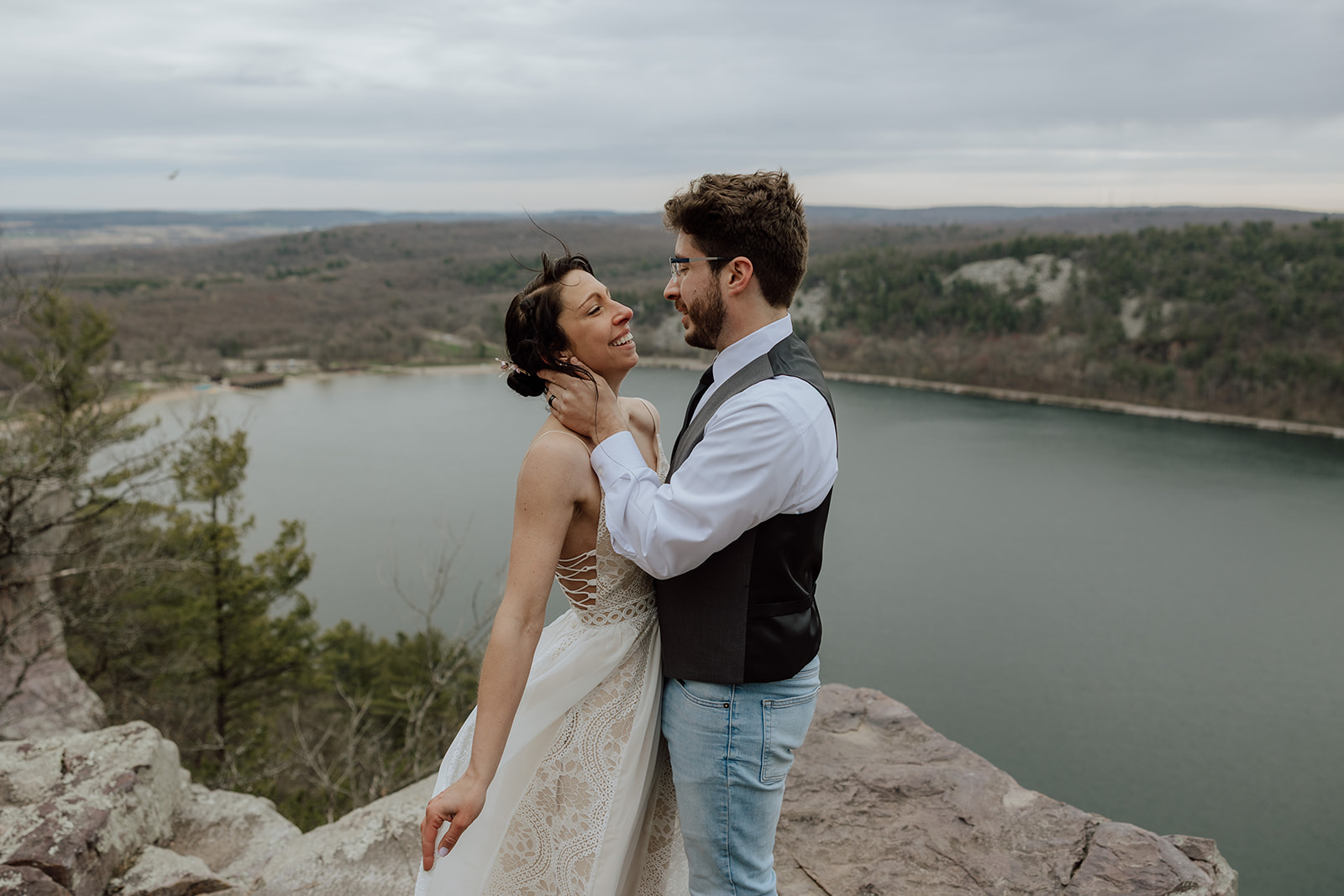 elopement at devils lake