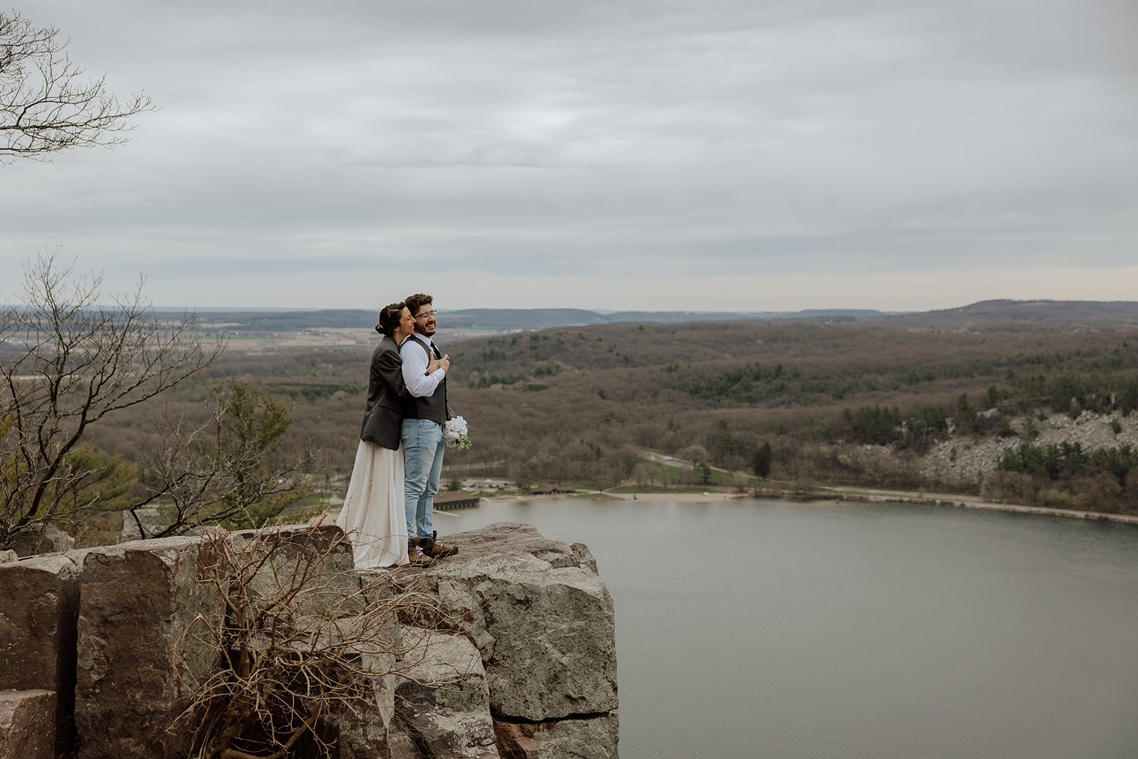 couple eloping at Devil's Lake in WIsconsin
