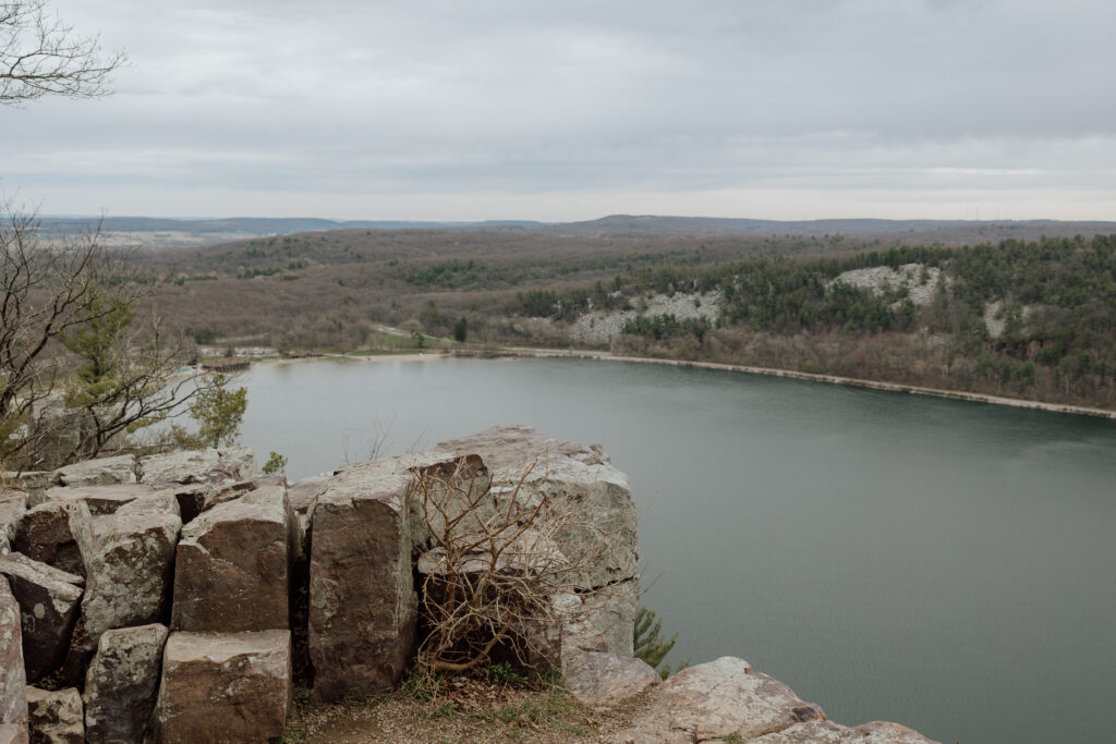 devil's lake state park overlook